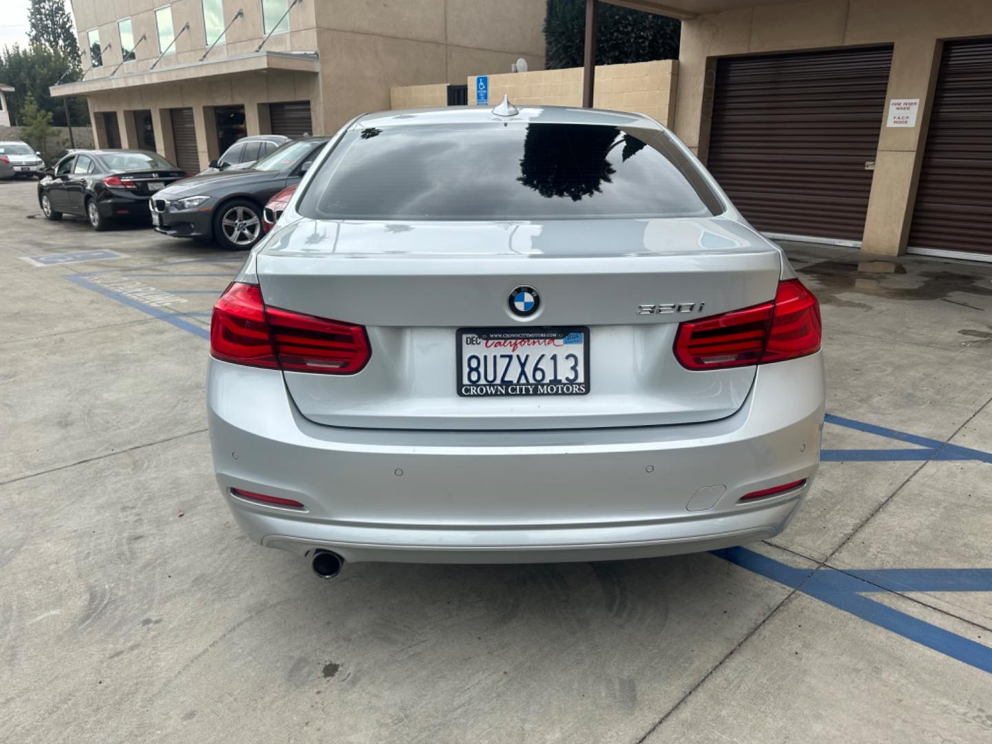 2017 Gray /Black BMW 3-Series Leather (WBA8E1G34HN) with an 4 Cylinder engine, Automatic transmission, located at 30 S. Berkeley Avenue, Pasadena, CA, 91107, (626) 248-7567, 34.145447, -118.109398 - Low Miles!! This 2017 BMW 3-Series 320i Sedan looks and drives well. Looking for a top-notch sedan in Pasadena, CA? Your search ends here! Feast your eyes on our remarkable 2017 BMW 3-Series 320i Sedan with only 54,413 miles on the odometer. This is considered low mileage, providing assurance of its - Photo#4